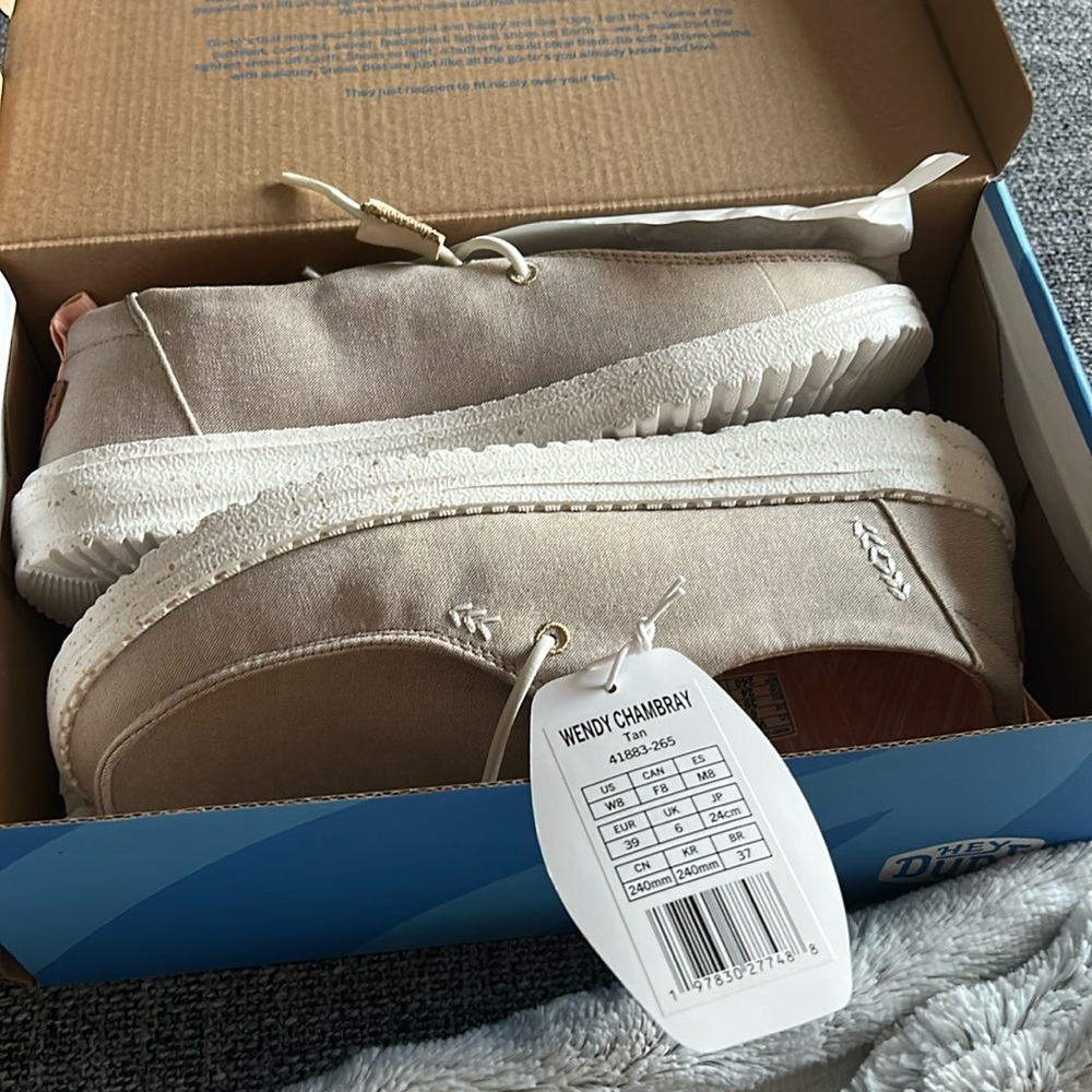 Hey Dude Wendy Chambray Slip on sneakers